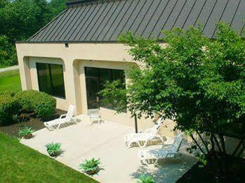 Hampton Hotel 3*