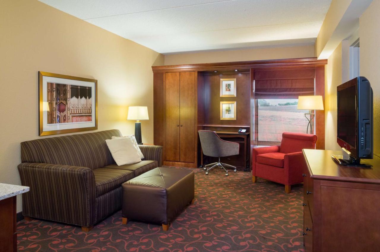 Hotel Hampton 3*